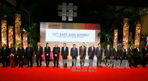 东亚各国领导强调维护东海和平稳定的重要性