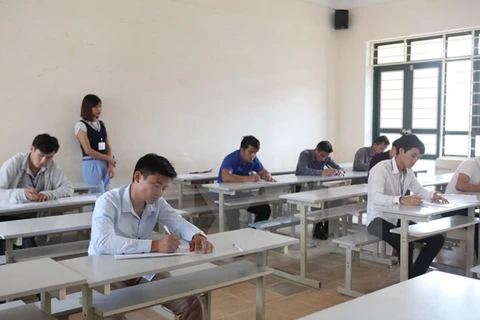 2017年第一次老挝留学生演讲比赛在河内举行