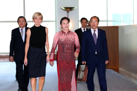 越南国会主席阮氏金银会见澳大利亚外长朱莉·毕晓普