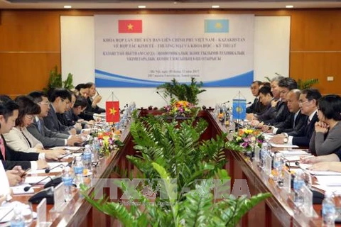 进一步加强越南与哈萨克斯坦的贸易关系