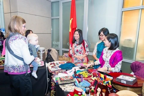 越南驻美国大使馆参加冬季展 推介越南文化