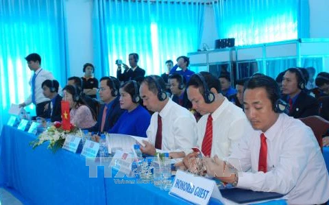 第七次柬老越发展三角区青年论坛在平福省开幕