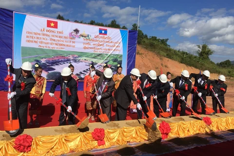 越南援建的老挝一所高中学校正式开工 投资总额545万美元