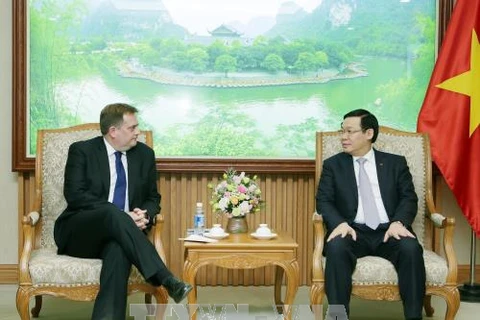 王廷惠副总理：越南政府为外国企业在越南经营与投资创造最便利条件