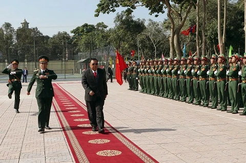 本扬•沃拉吉同志造访越南人民军队第四军区