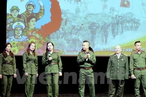 越南人民军建军73周年暨越南全民国防日28周年纪念典礼在俄罗斯举行