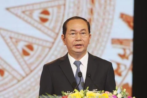 越南国家主席陈大光出席“人道主义力量”艺术晚会