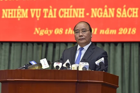 阮春福总理：增强财政政策稳定性让企业放心发展