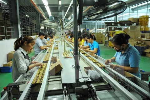  乂安省力争2018年工业生产同比增长16-17%
