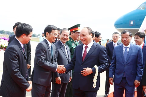 阮春福总理抵达金边开始出席澜沧江－湄公河合作第二次领导人会议之旅