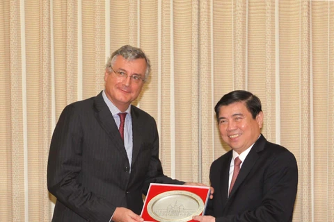  胡志明市与越南欧盟商会加强合作