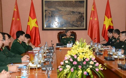 中国人民解放军青年军官代表团访问越南