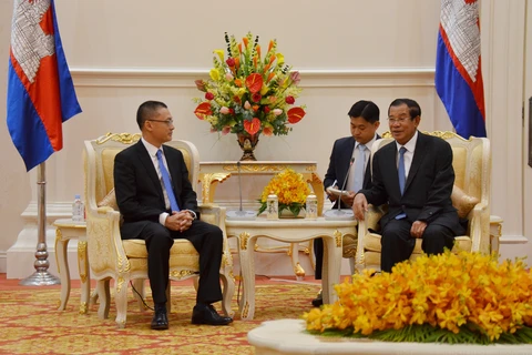 柬埔寨首相会见越南新任驻柬埔寨大使武光明