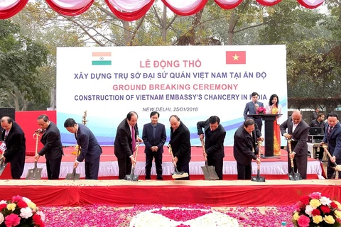 阮春福总理出席越南驻印度大使馆新馆舍开工仪式