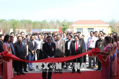 在柬越南橡胶制品加工厂正式揭牌投产