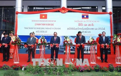 越南政府总理阮春福出席老挝科学技术管理干部培训中心落成仪式