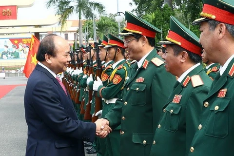  政府总理阮春福：第五军区司令部应继续树立胡伯伯部队的美好形象