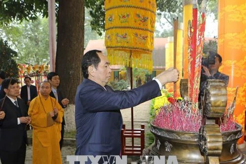 越南国家主席出席新春敬香祭祖仪式