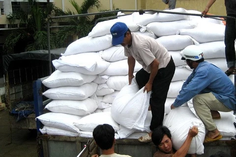 韩国政府为越南中部灾区提供1万吨大米援助