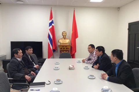 越南劳动总联合会代表团访问挪威
