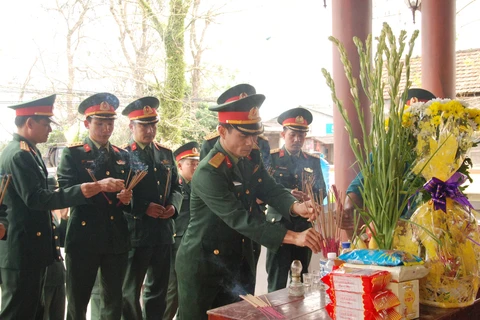  广治省举行烈士追悼会与安葬仪式