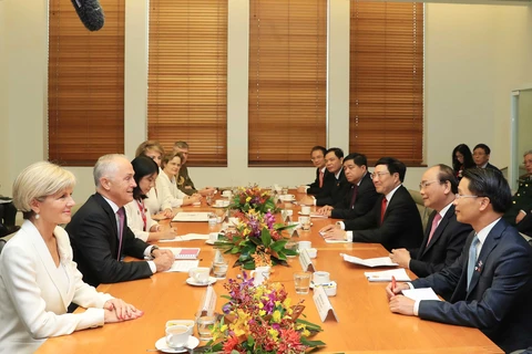 越南政府总理阮春福与澳大利亚总理马尔科姆·特恩布尔举行会谈
