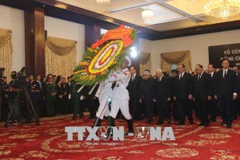 原政府总理潘文凯吊唁仪式在胡志明市和河内市举行