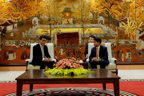 河内市与中国香港促进经济交流与投资合作