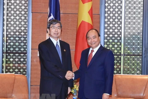 越南政府总理阮春福会见亚洲开发银行主席