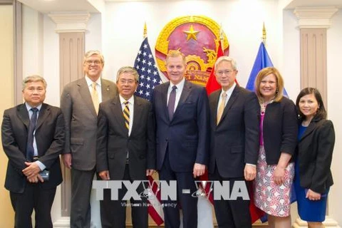 越南驻美国大使会见耶稣基督后期圣徒教会代表团