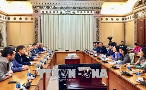 胡志明市领导会见乌克兰与越南友好议员小组主席
