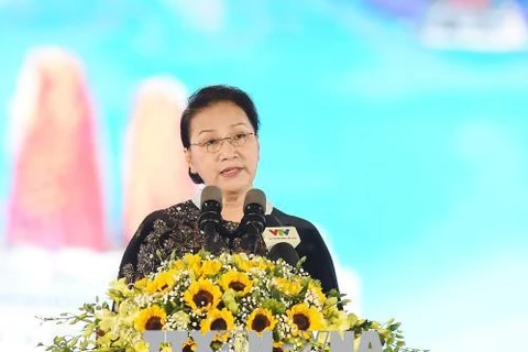越南国会主席阮氏金银出席广宁省下龙2018年国家旅游年开幕式