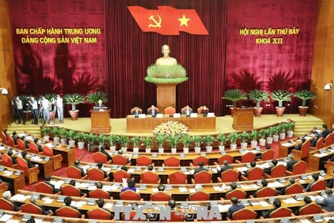 越南共产党第十二届中央委员会第七次全体会议在河内隆重开幕