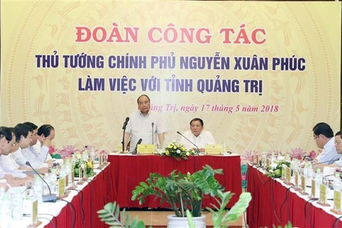 阮春福:广治省应集中建设为人民、为企业服务的治理机制