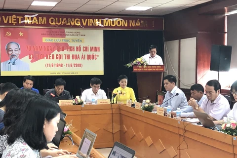 《越共电子报》举行“胡志明主席发起爱国竞赛运动70周年”在线座谈会