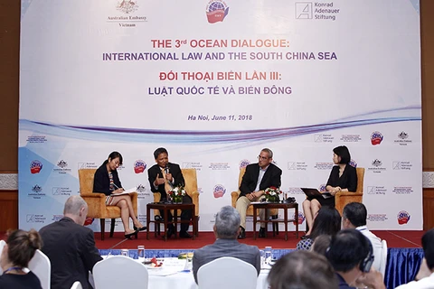 题为“国际法与东海”的第三次海洋事务对话在河内举行