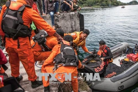 印尼多巴湖沉船事故失踪人数已上升至192人
