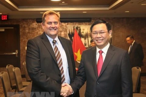 美国企业希望在越南加强经营投资活动