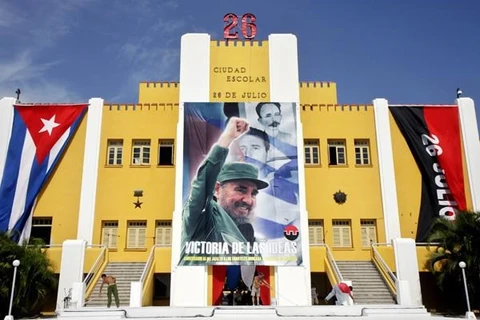 越南领导人就庆祝攻打蒙卡达兵营65周年向古巴致贺电