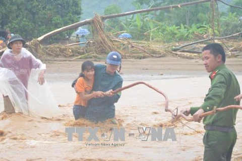 柬埔寨首相致信慰问越南北部地区各省灾民
