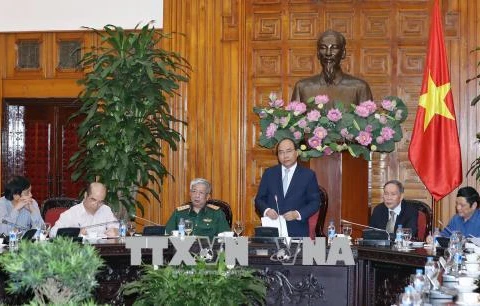 政府总理阮春福会见越南橙剂受害者协会代表