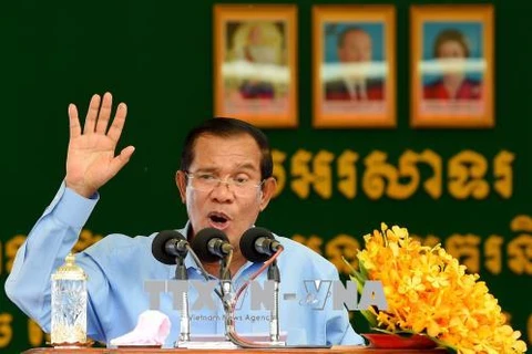 柬埔寨首相：柬埔寨重视发展同越南的长期合作关系
