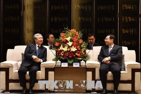 越南共产党代表团访问中国陕西省