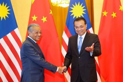 马来西亚总理马哈蒂尔结束访华之旅