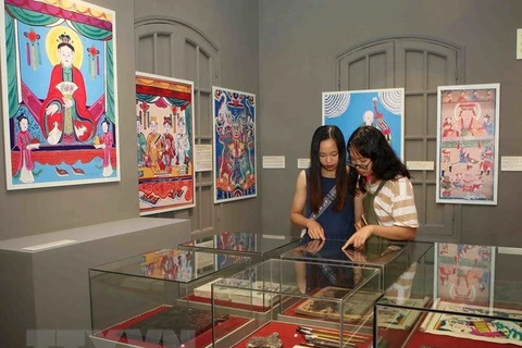 越南民间绘画作品展在升龙皇城开展