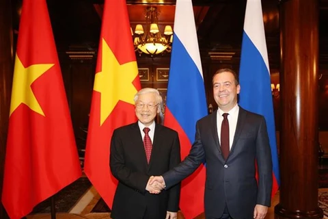越共中央总书记阮富仲会见俄罗斯总理梅德韦杰夫