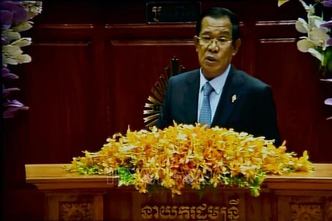 柬埔寨第六届国会通过新一届内阁成员名单