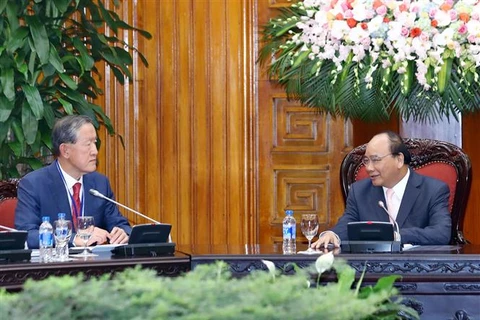 越南政府总理阮春福会见韩国工业联合会主席许昌洙