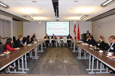 “越南新的投资和贸易机遇”座谈会在加拿大举行