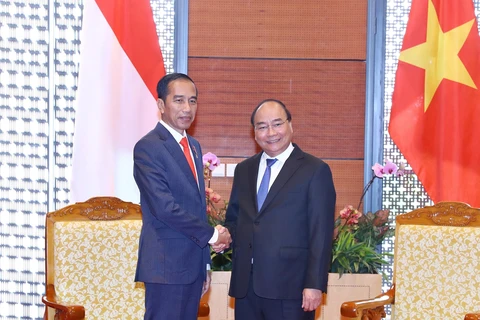 WEF ASEAN 2018：阮春福总理会见印尼总统佐科·维多多